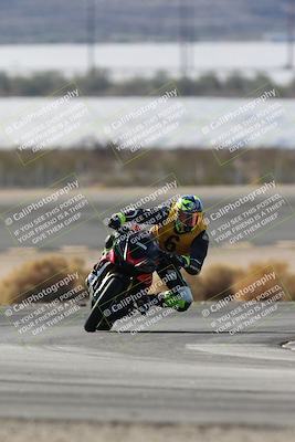 media/Nov-16-2025-Race Pace (Sun) [[8c5fa54630]]/Non Verified Riders (1st 20 Minutes)/1-Turn 14 (10am)/